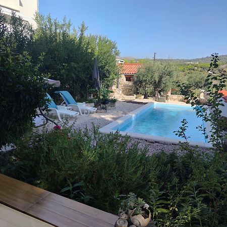 Vacation House Milka Milna  Kültér fotó