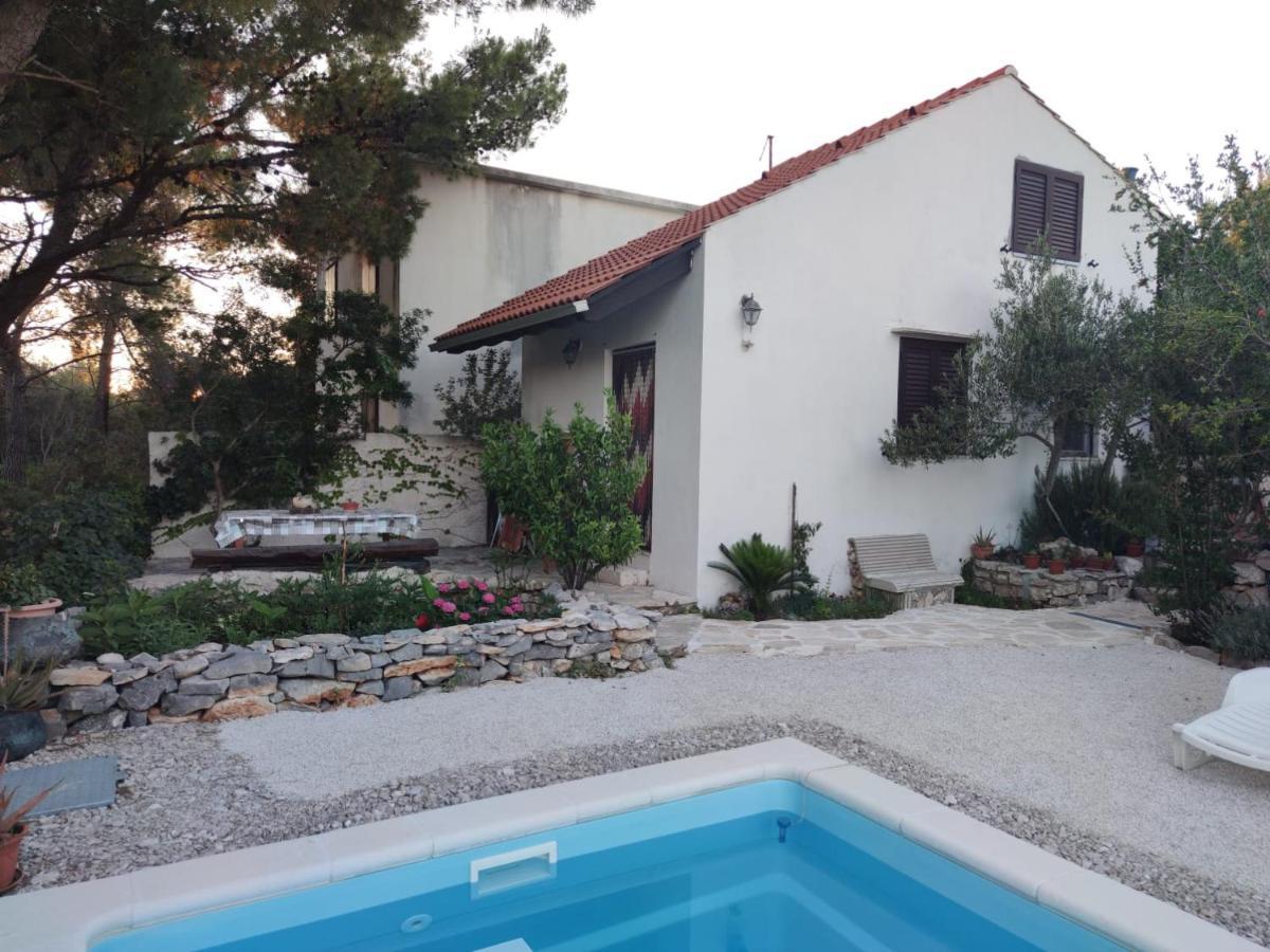 Vacation House Milka Milna  Kültér fotó